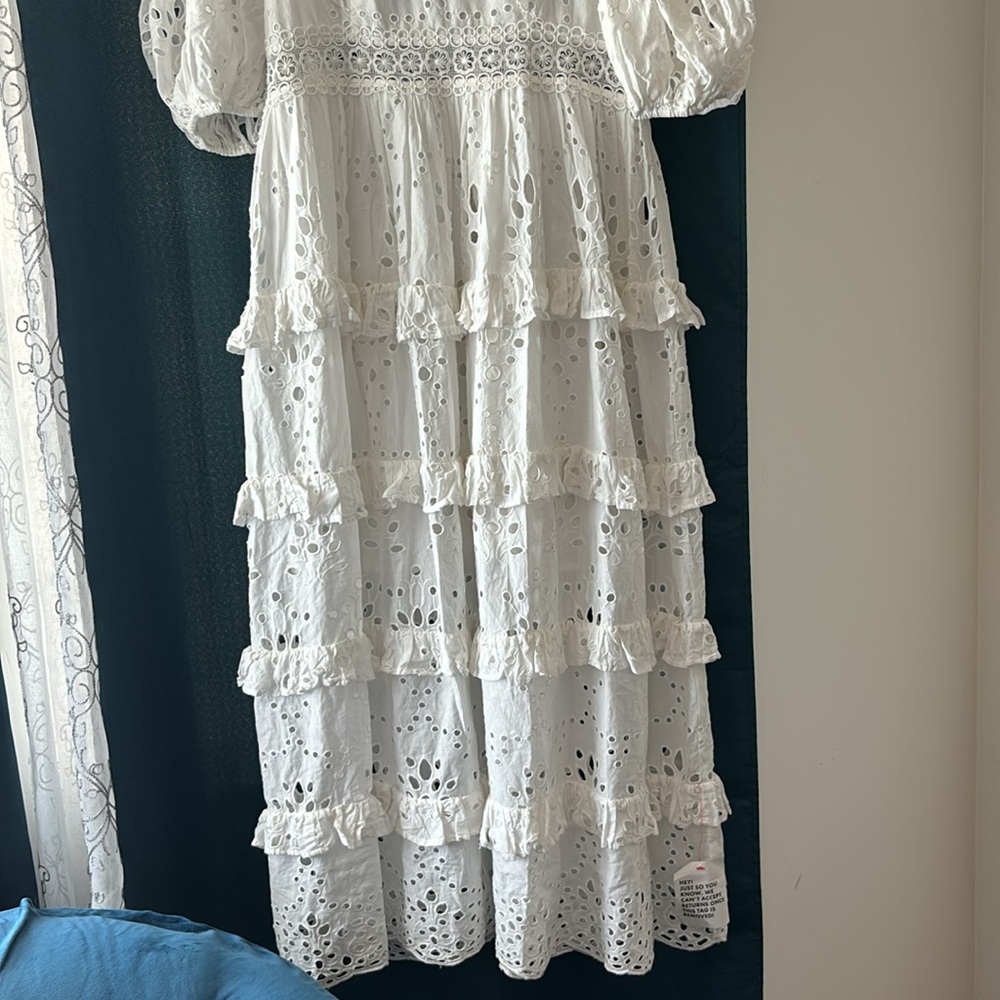 ASOS DESING eyelet tiered maxi dress - Picture 4 of 15